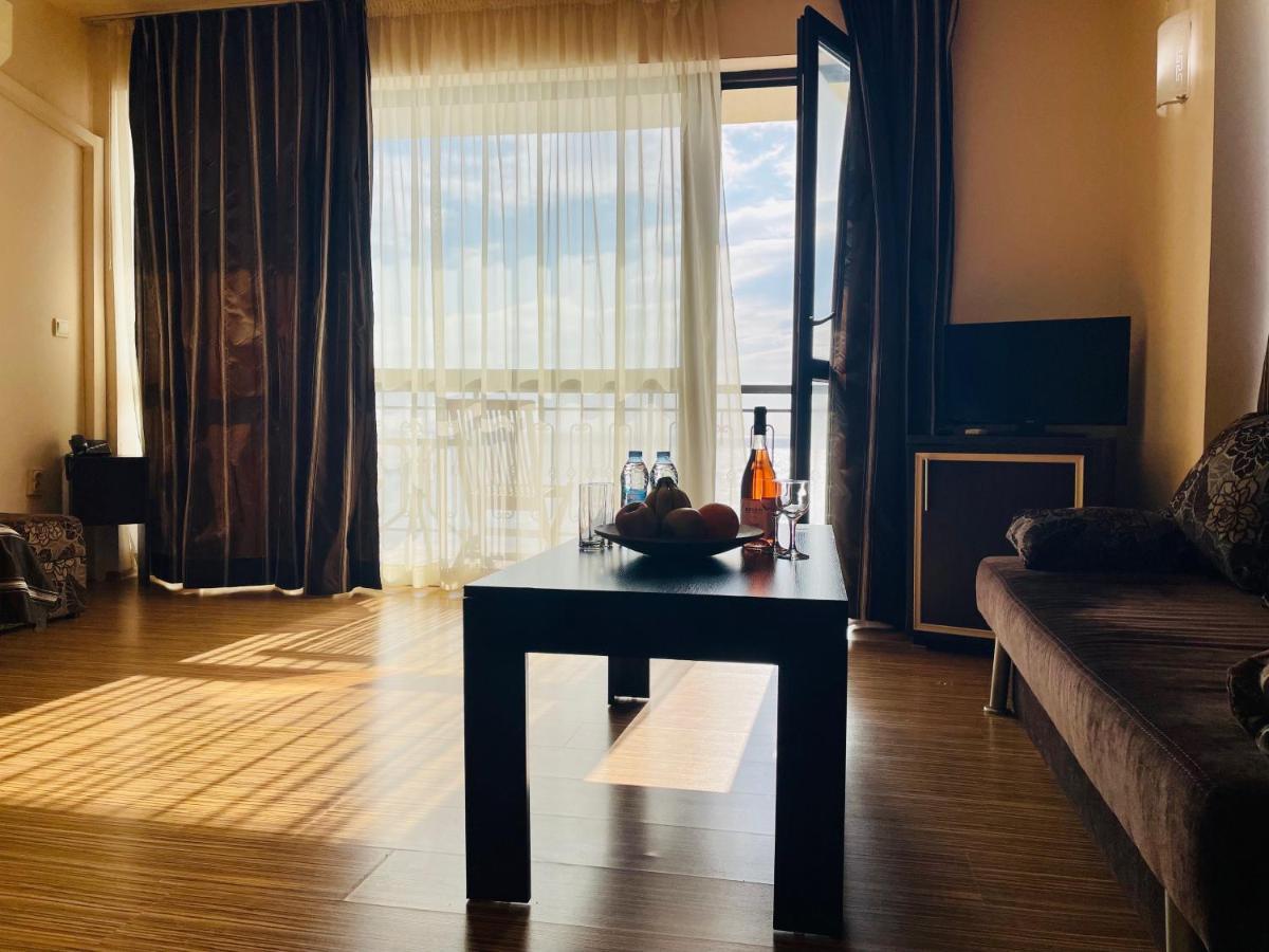 At The American'S Hotel Pomorie Buitenkant foto