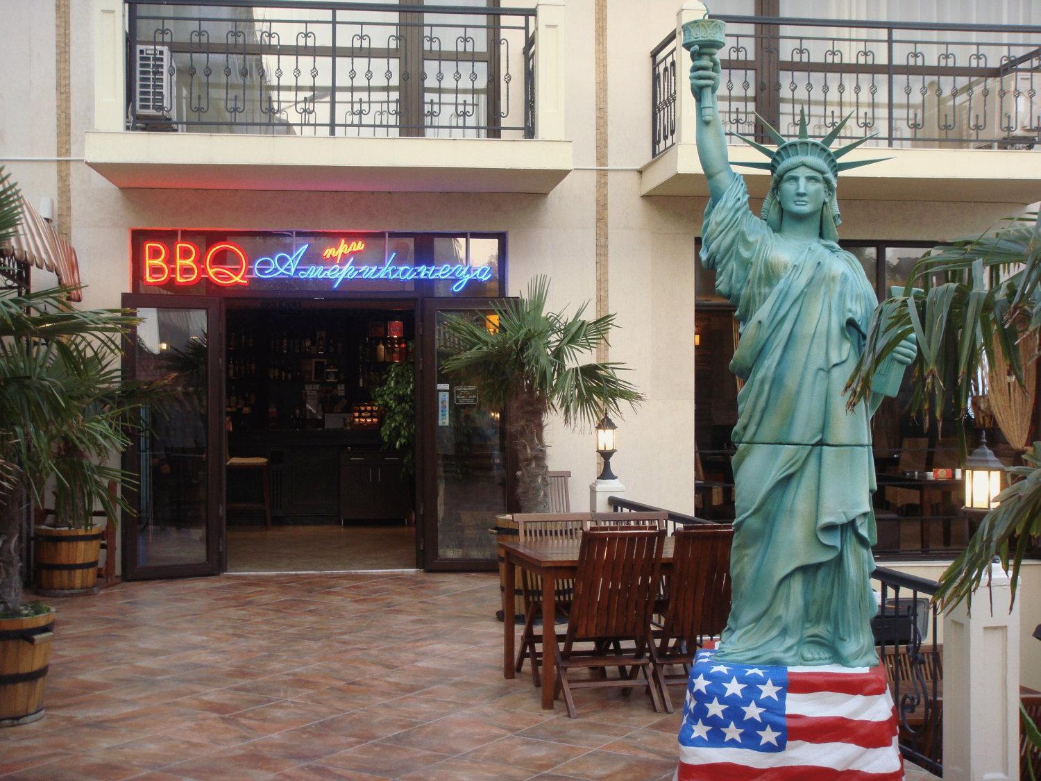At The American'S Hotel Pomorie Buitenkant foto